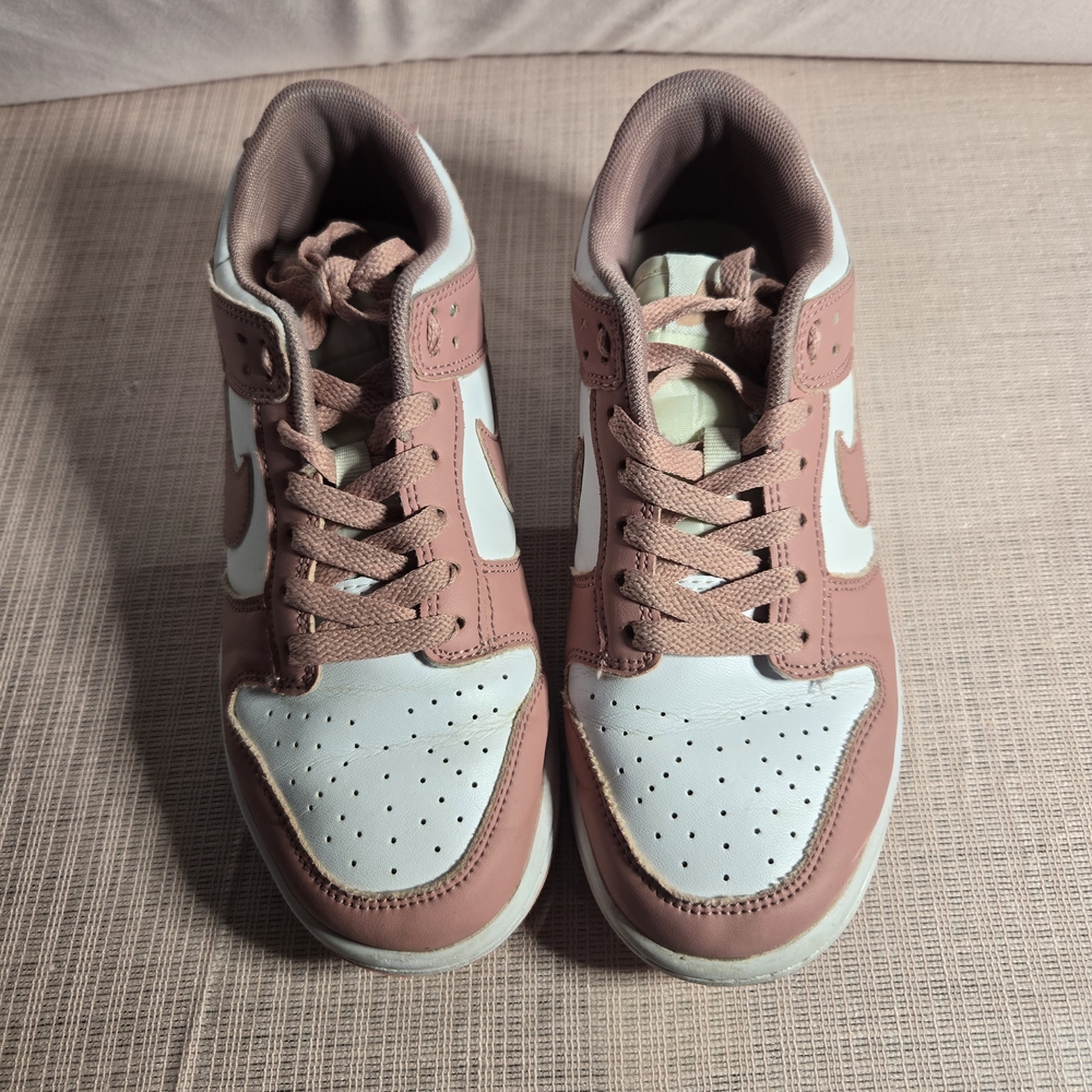 Nike Women's Shoes in Pink and White